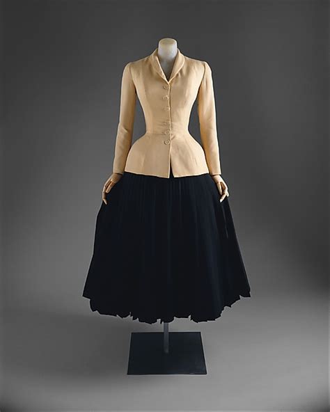 christian dior fabric by the yard|christian dior 1947 fashion style.